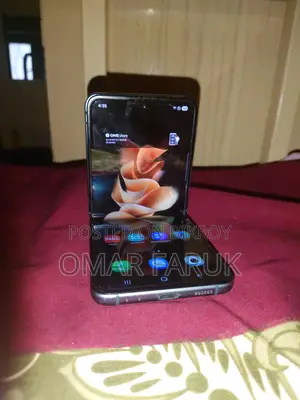 Samsung Galaxy Z Flip3 (Used)