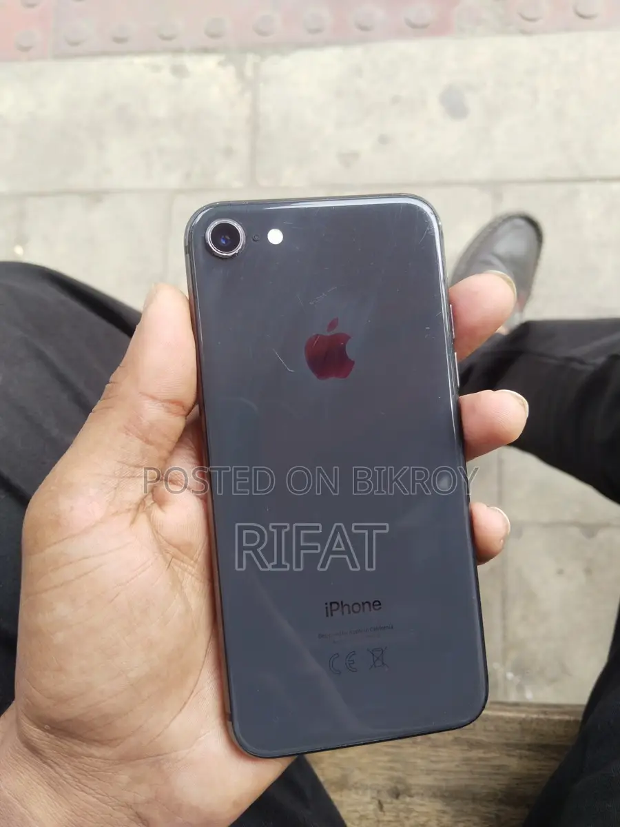 Apple iPhone 8 (Used)