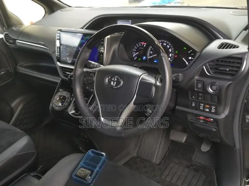 Toyota Esquire GI PREMIUM NON HYB 2021