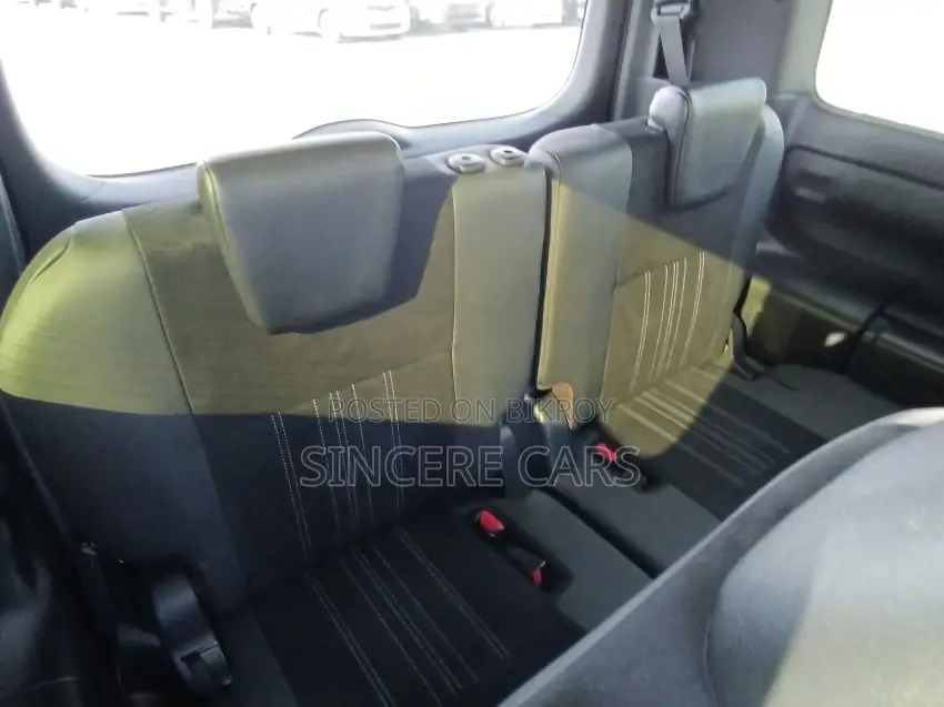 Toyota Esquire GI PREMIUM NON HYB 2021