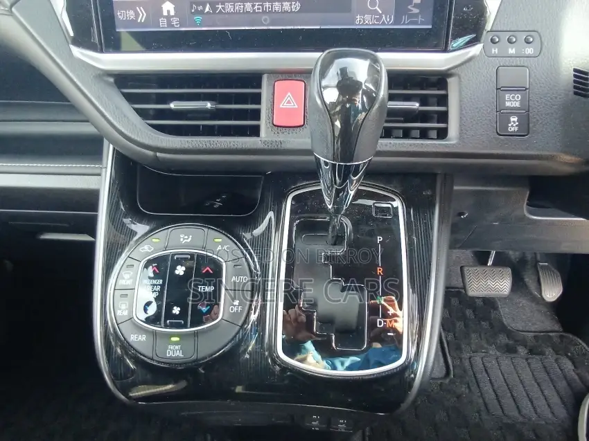 Toyota Esquire GI PREMIUM NON HYB 2021