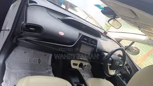 Toyota Prius 2016 Silver