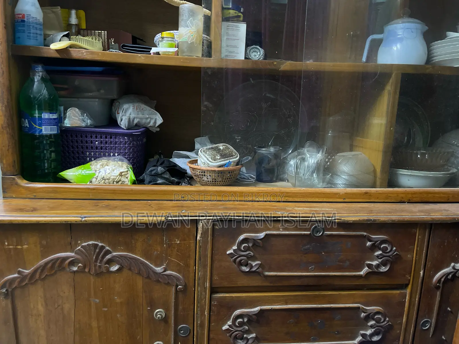 Showcase For Sell