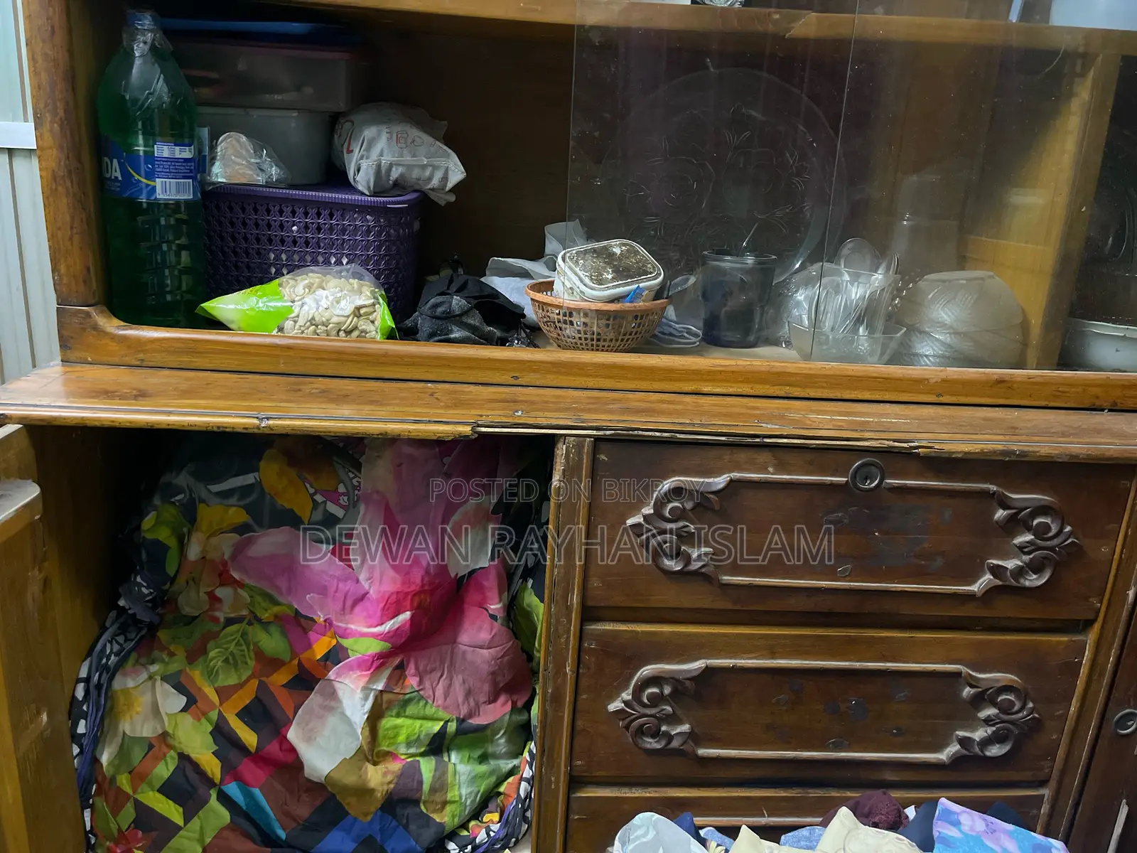 Showcase For Sell