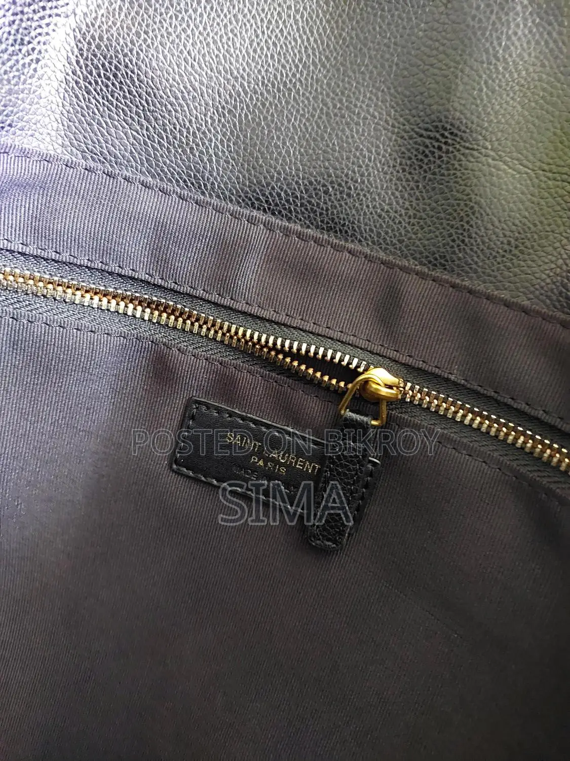Yves Saint Laurent (YSL) Stylish Black Handbag – Brand New