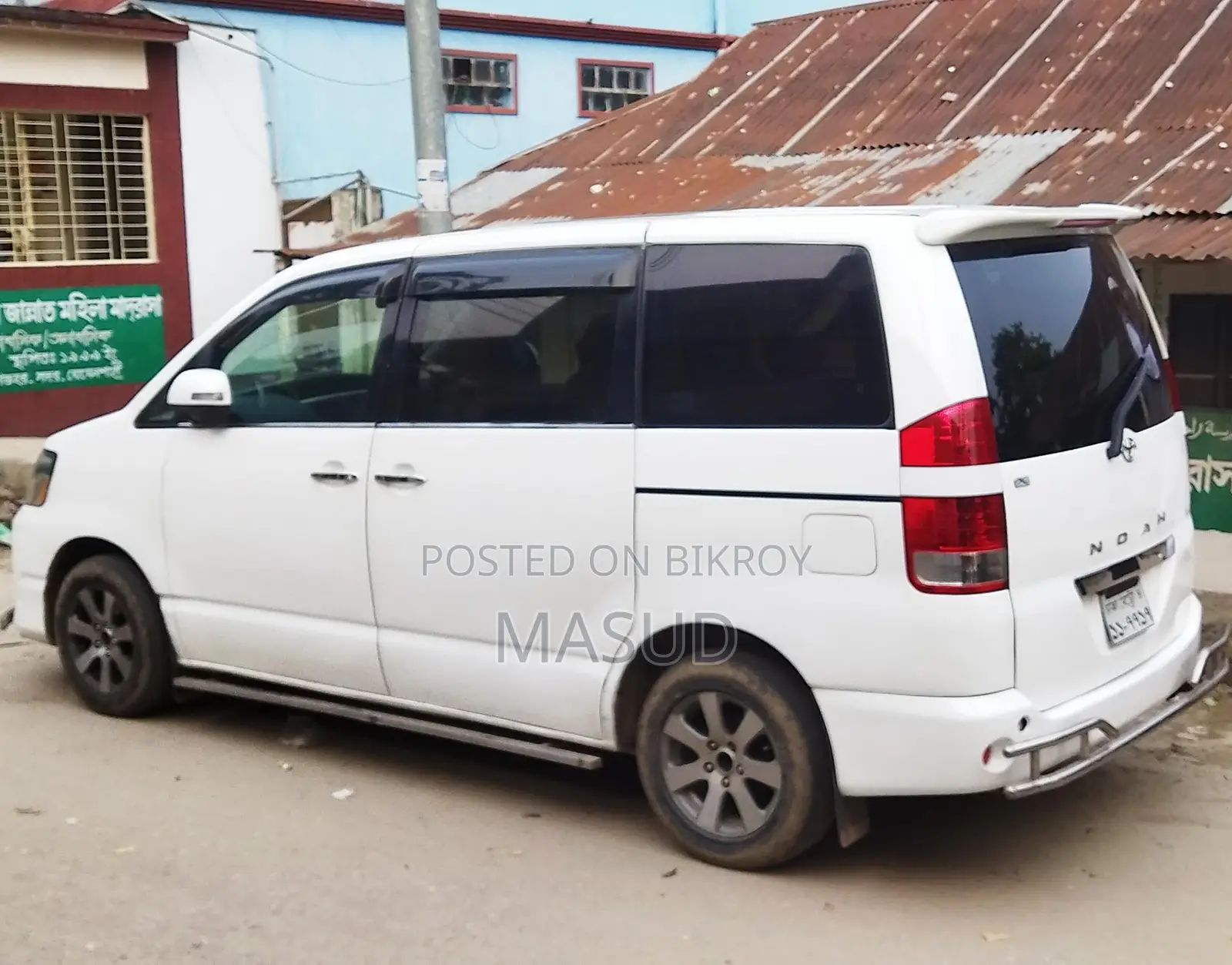 Toyota Noah X 2003