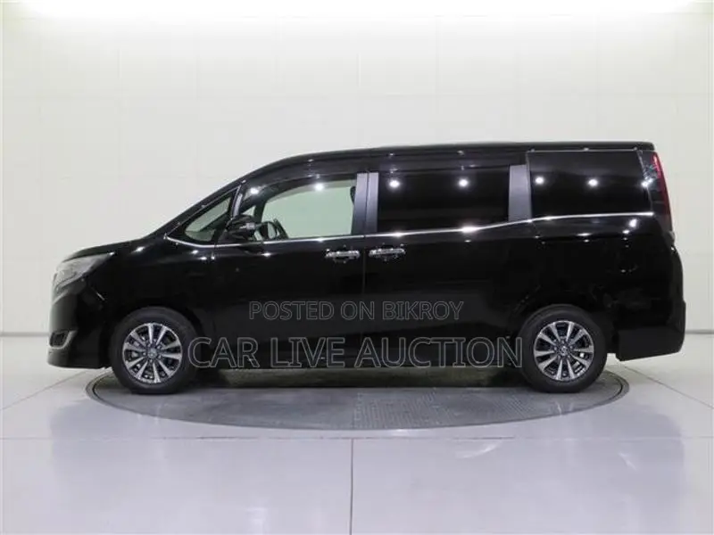 Toyota Esquire Hybrid 2021