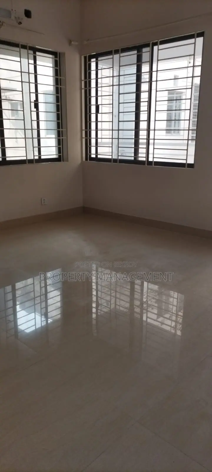 2750Sqft Unfurnished Apartment Rent 3Bed 3Bath Gulshan2 Nice View