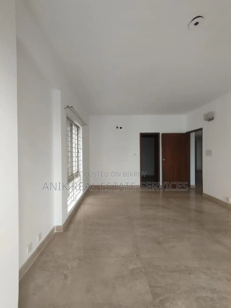 Good Quality 4000 Sft Un Farnised Flat Rent At Gulshan 2