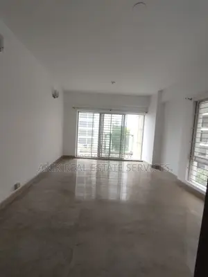 Good Quality 4000 Sft Un Farnised Flat Rent At Gulshan 2