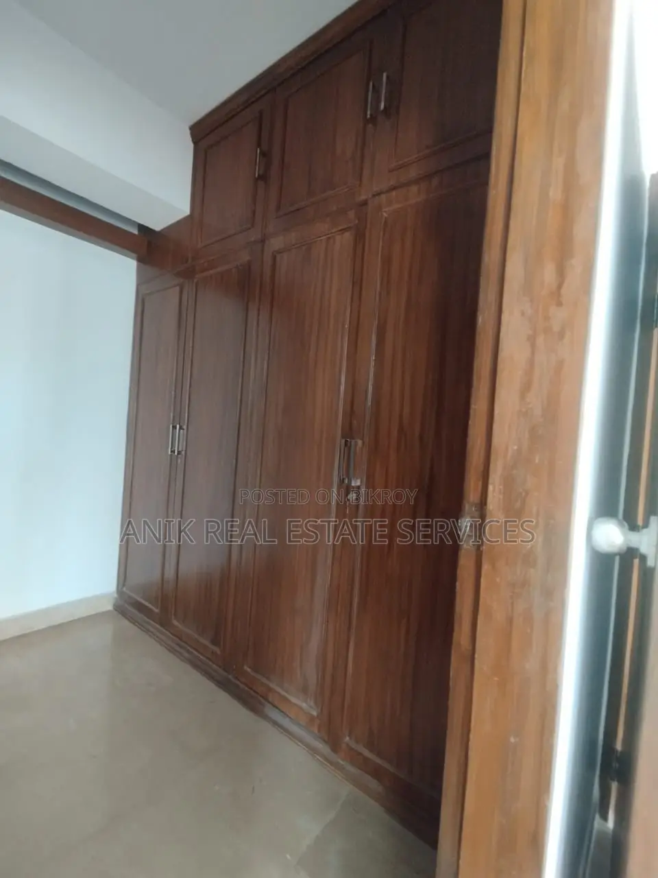 Good Quality 4000 Sft Un Farnised Flat Rent At Gulshan 2