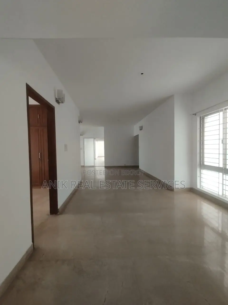 Good Quality 4000 Sft Un Farnised Flat Rent At Gulshan 2