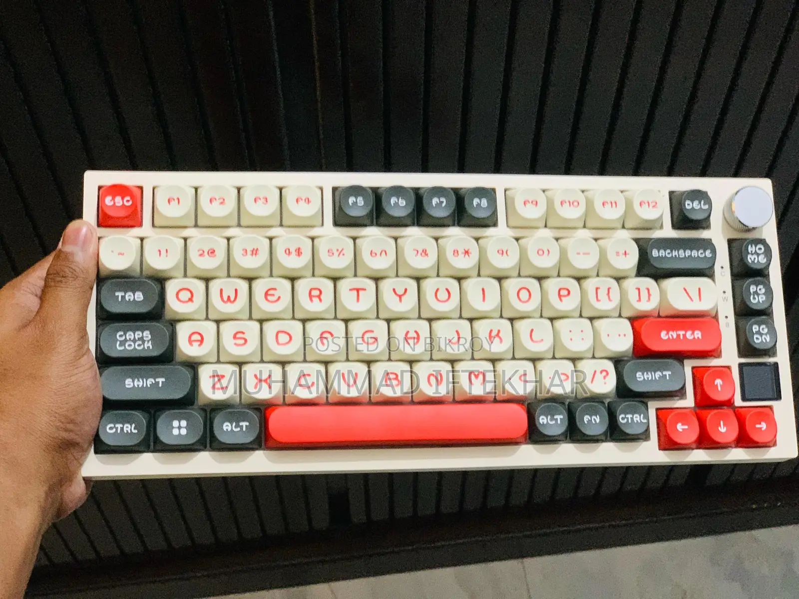 Ajazz Ak820 Pro 75% Gasket-Mounted Tri-Mode Mechanical Keyboard | Moa