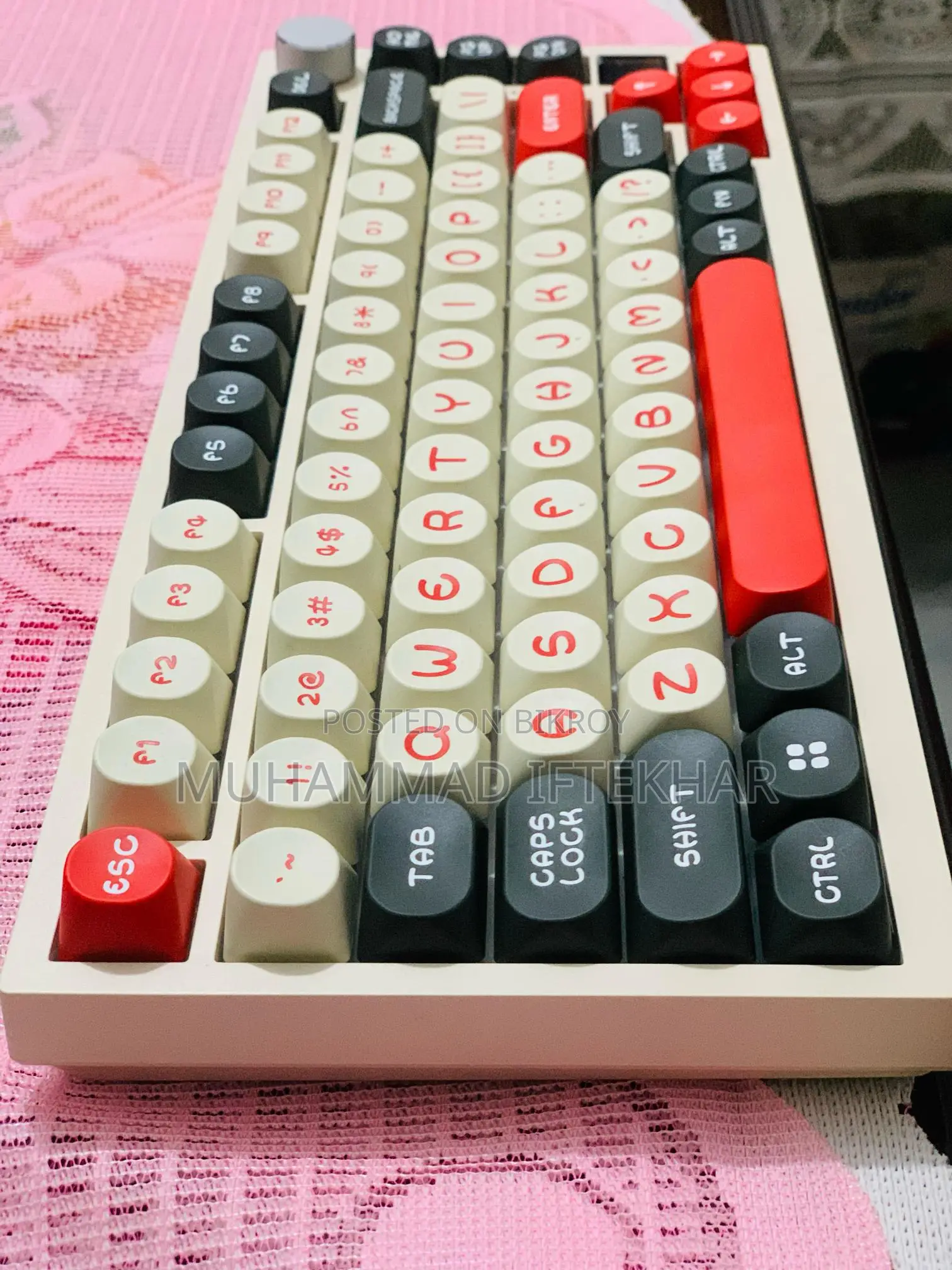 Ajazz Ak820 Pro 75% Gasket-Mounted Tri-Mode Mechanical Keyboard | Moa