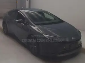 Toyota Prius U Hybrid New Shape 2023