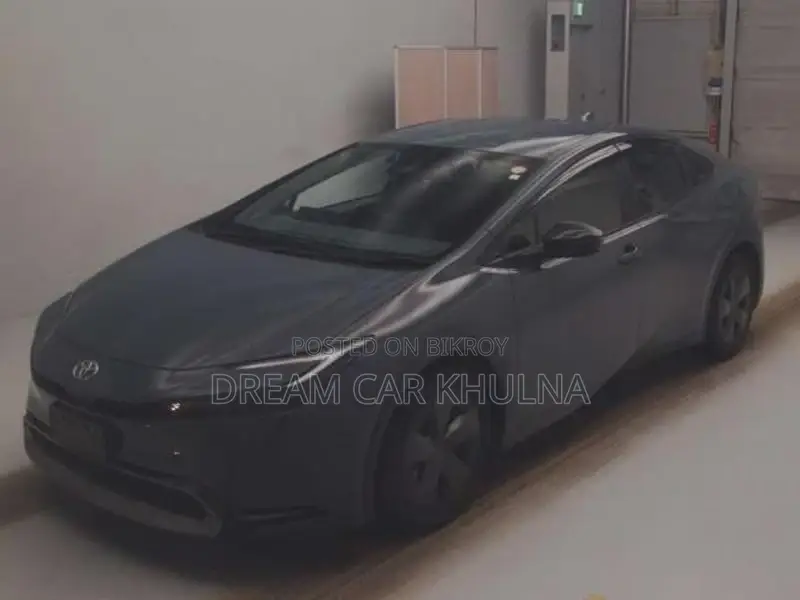 Toyota Prius U Hybrid New Shape 2023