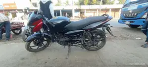 Bajaj Pulsar 150 . 2003