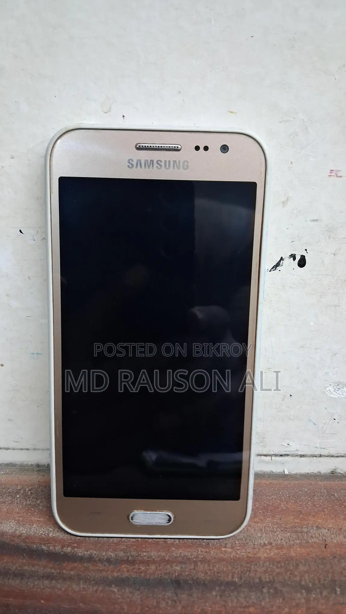 Samsung Galaxy J2 . (Used)