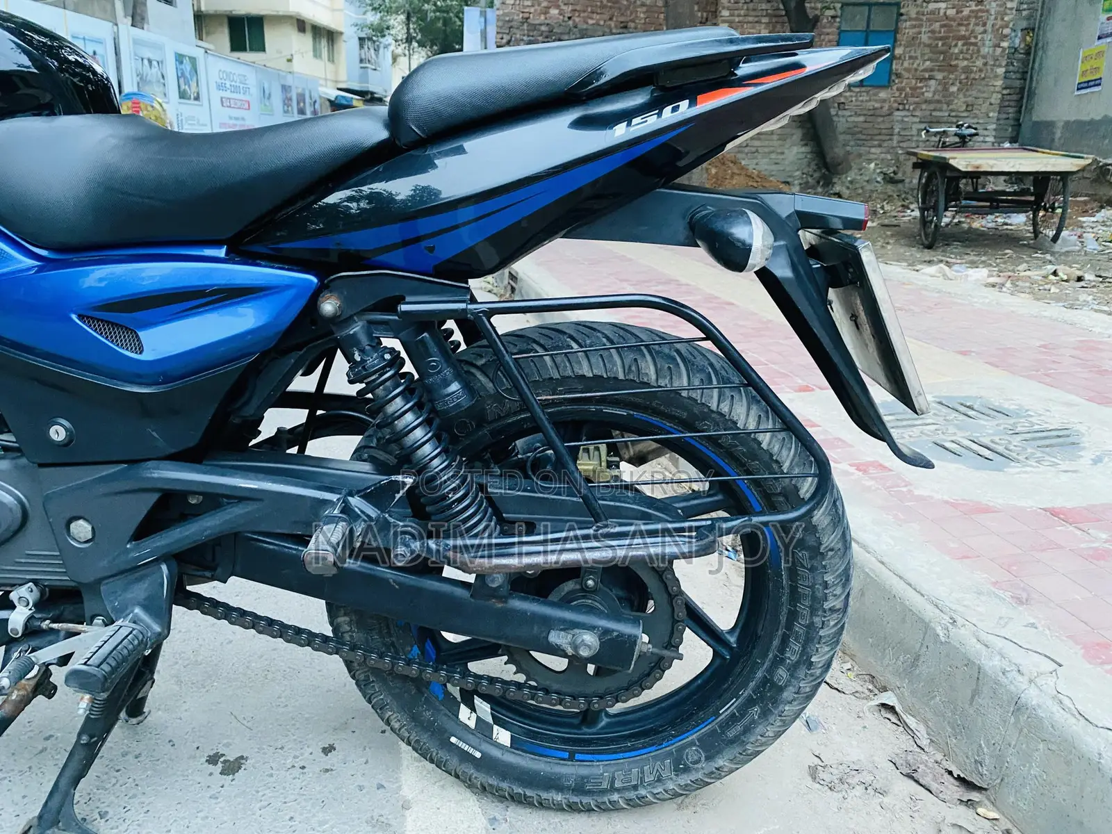 Bajaj Pulsar 150 . 2018