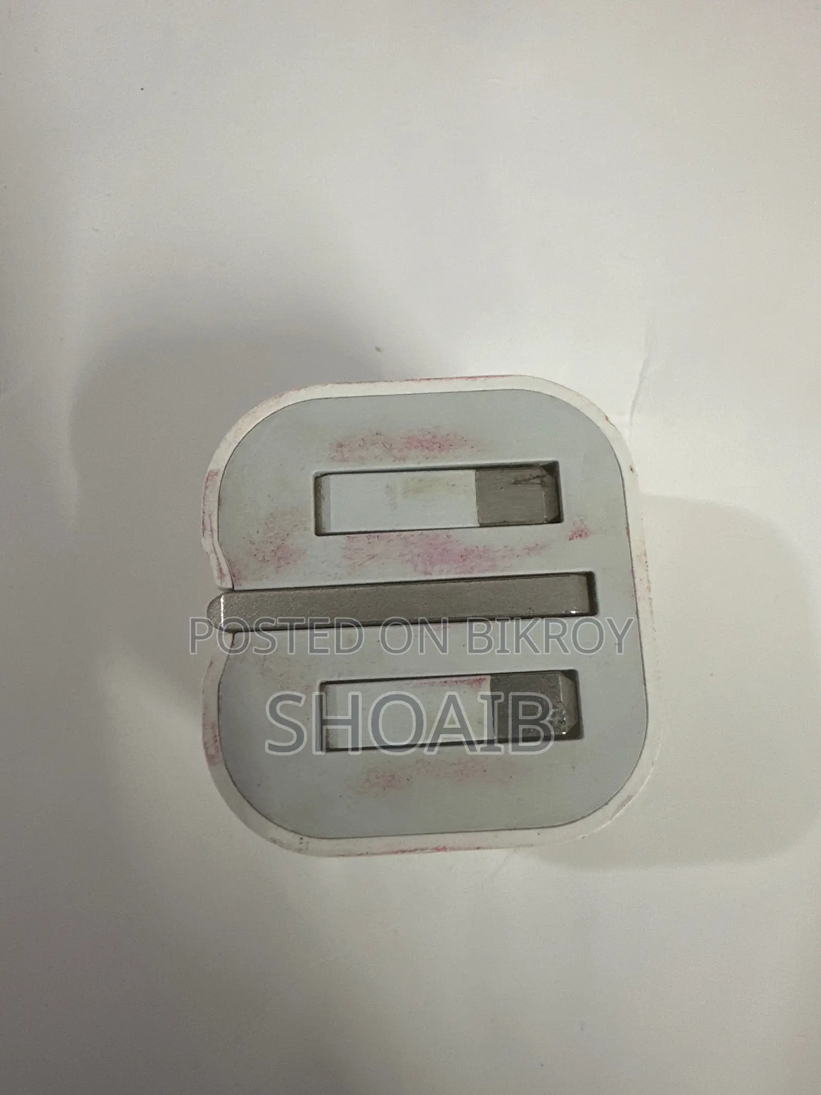 Used Apple 20 Watt Adapter
