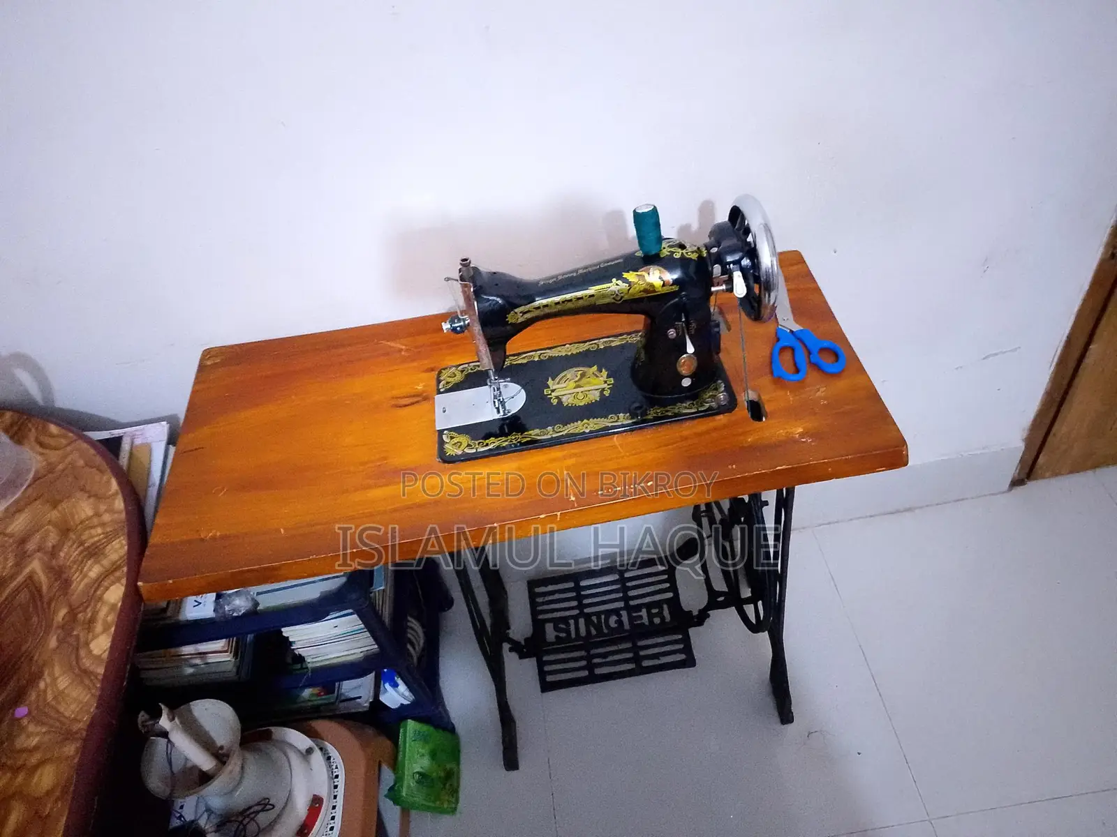 Singer Sewing Machine (Foot-operated)