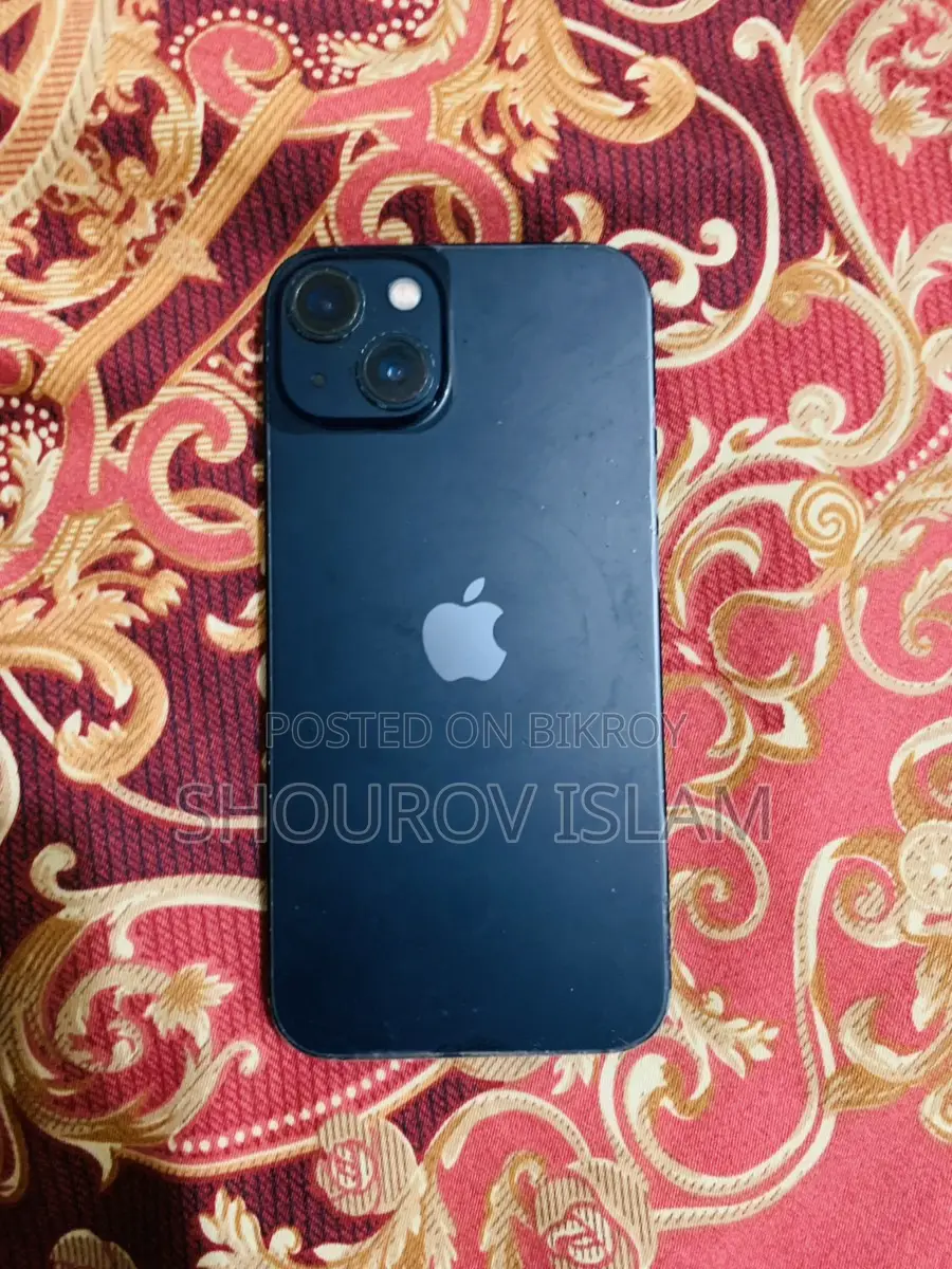 Apple iPhone 13 (Used)