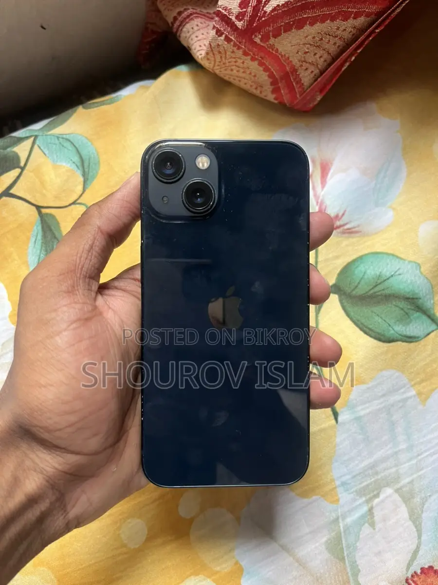 Apple iPhone 13 (Used)