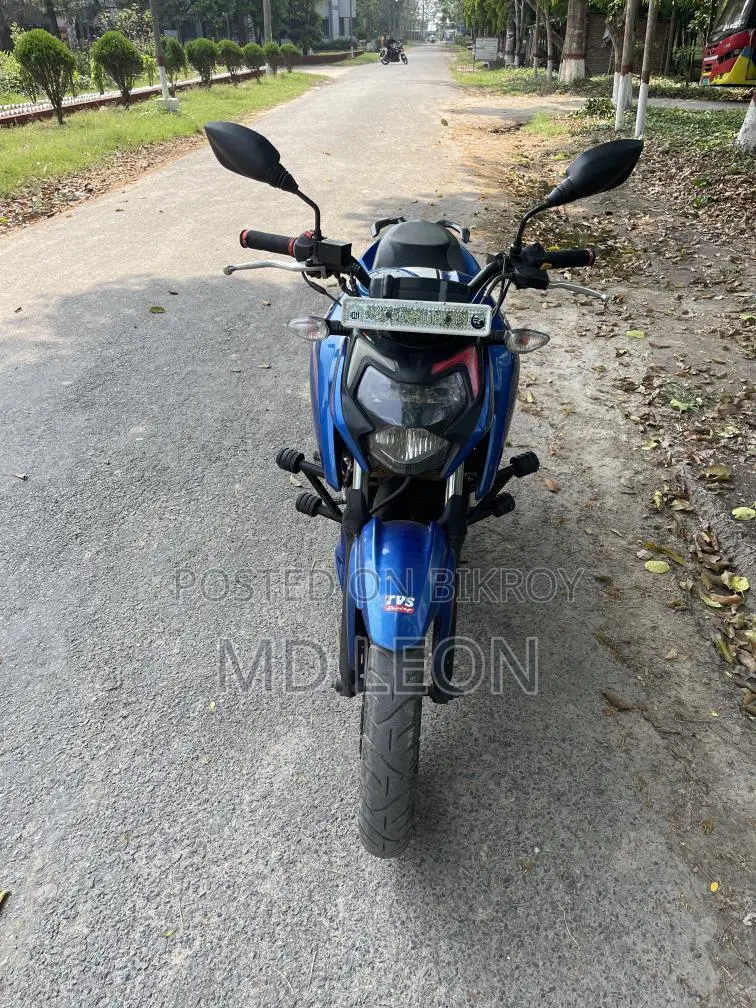 TVS Apache RTR 160 4v 2022