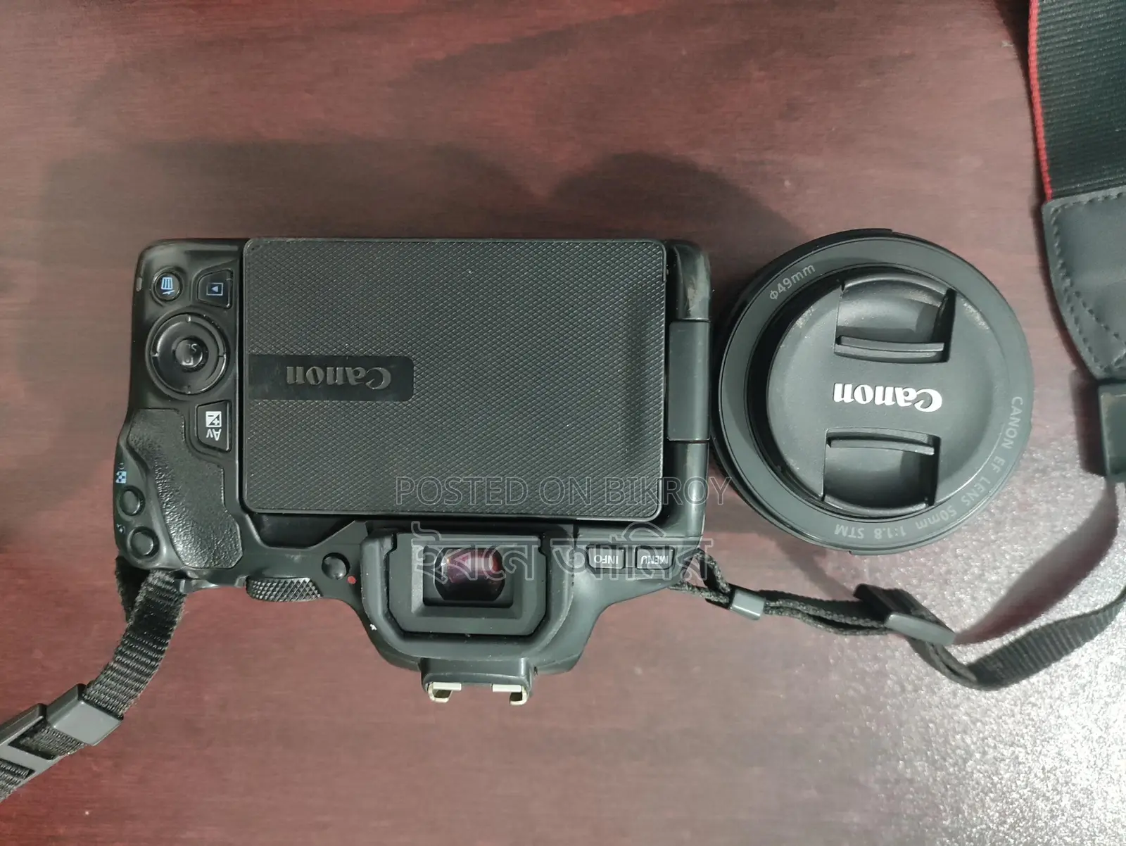 Canon 250D with Prime Lens