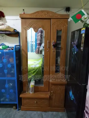 ড্রেসিং টেবিল