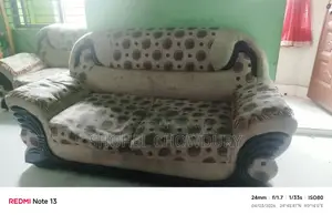 ৫ সিটের সোফা