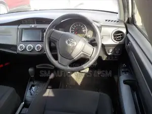 Toyota Axio Non Hybrid EX White 2021