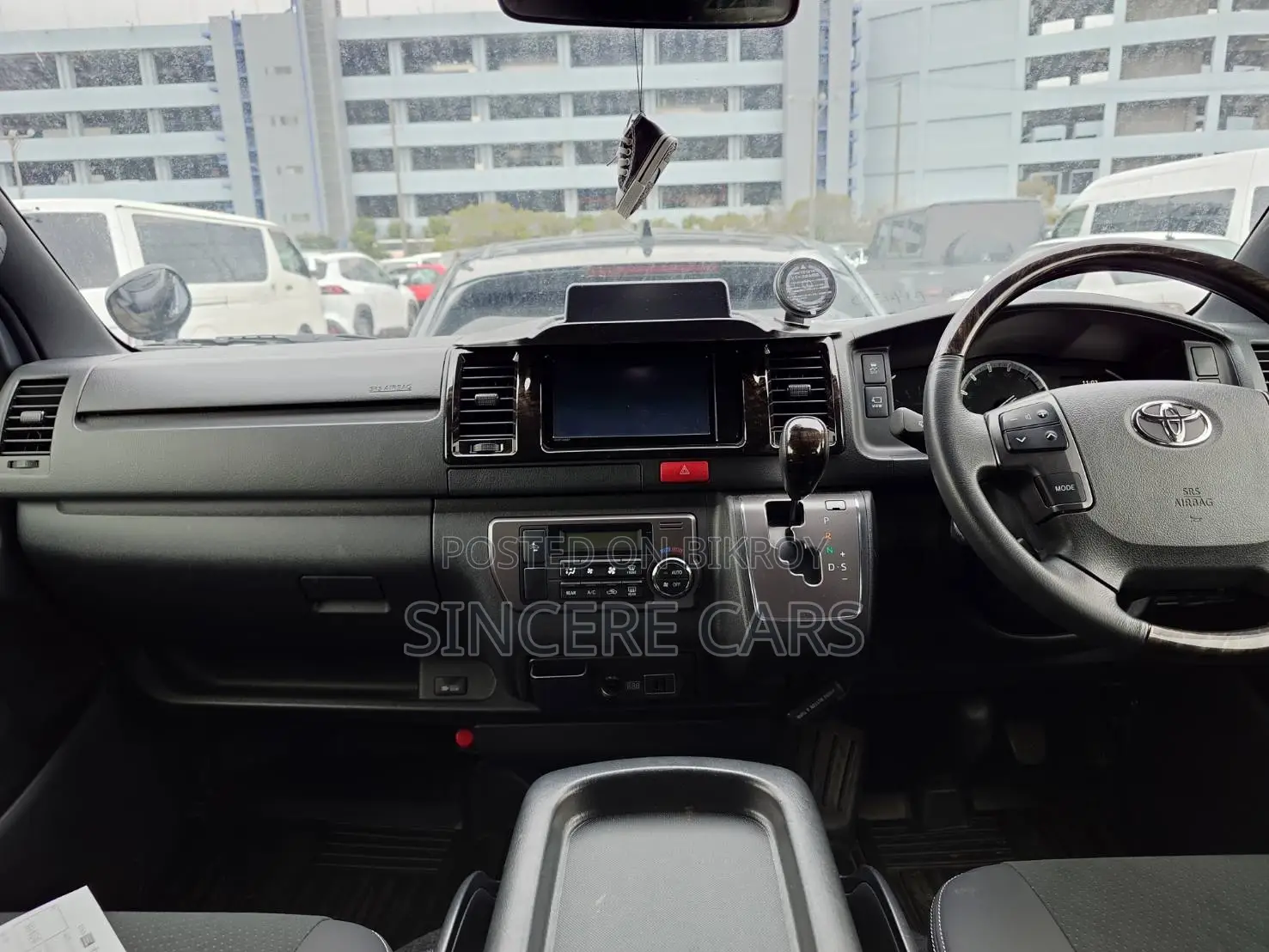 Toyota Hiace SUPER GL PUSH LED360 2021