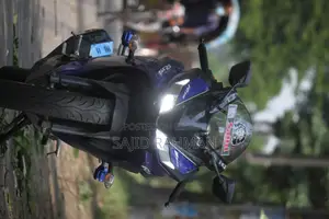 Yamaha R15 2021