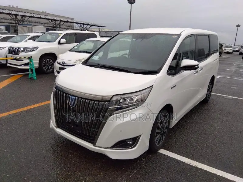 Toyota Esquire HY-GI-PREMIUM-4.5. 2020