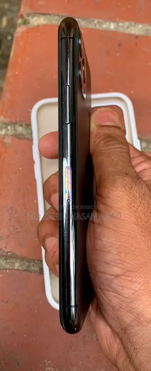 Apple iPhone 11 Pro (Used)