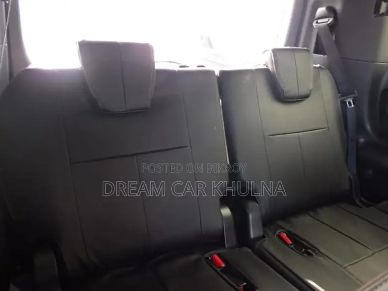 Toyota Noah G Hybrid 2 door pwr 2021