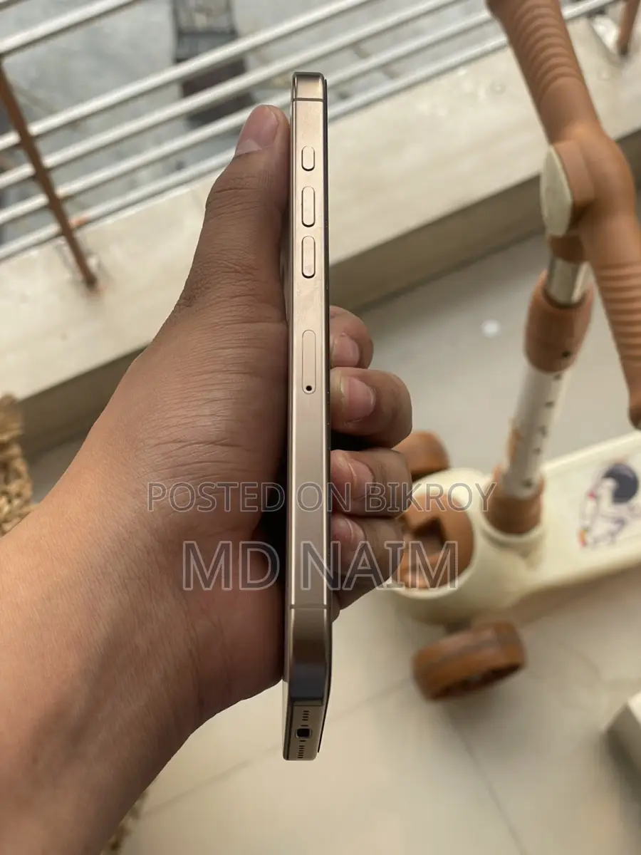 Apple iPhone 16 Pro Max (Used)