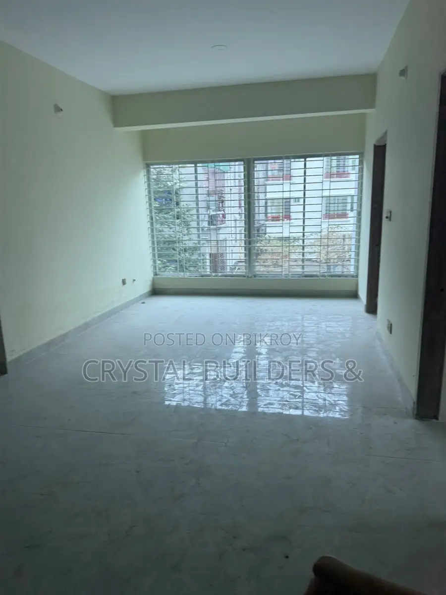 ৪ বেডের ১৪৫০ sft ফ্ল্যাট