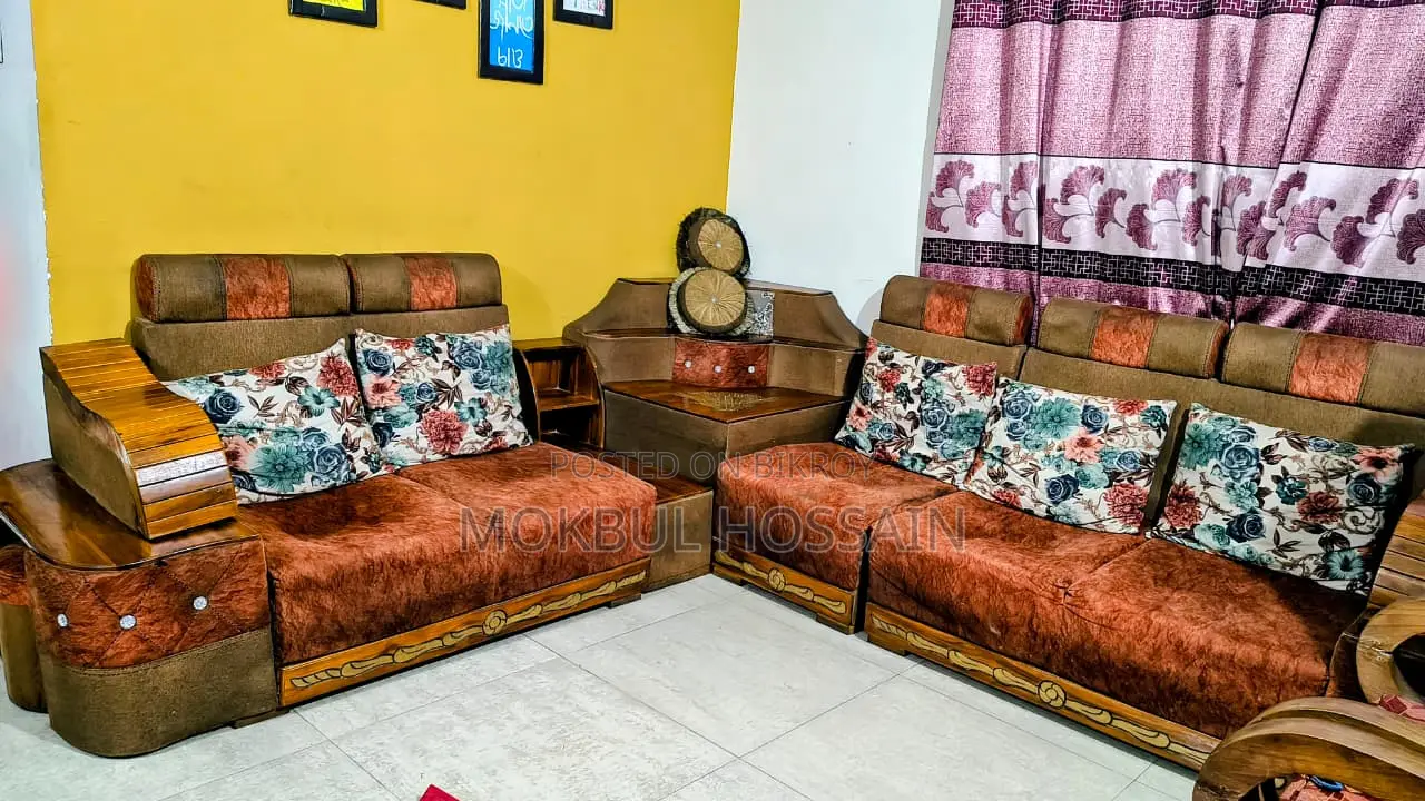 Wooden Sofa Set 5 Seater with Cushion – Good Condition