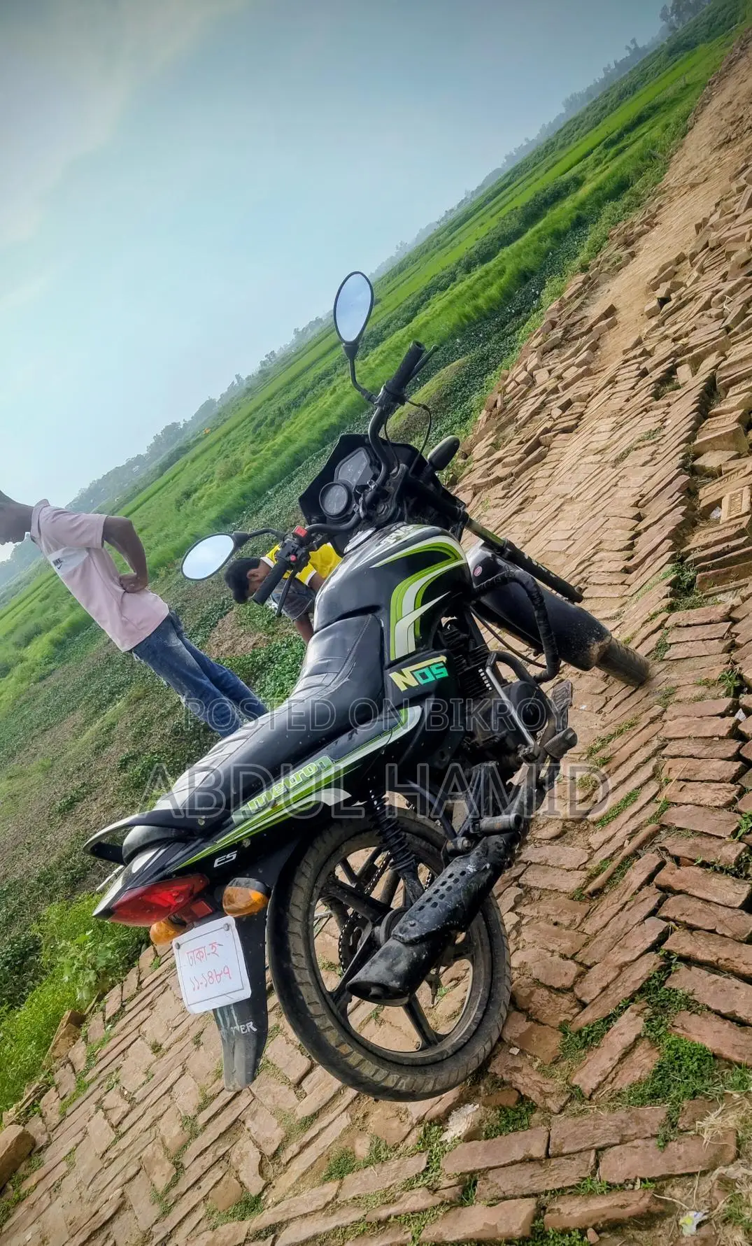 TVS Metro . 2016