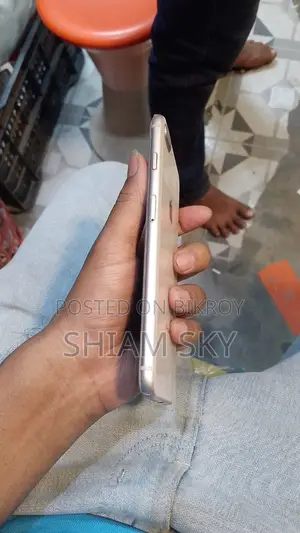Apple iPhone 8 Plus box included (Used)