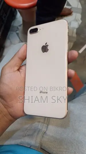 Apple iPhone 8 Plus box included (Used)