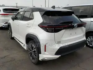 Toyota Yaris Cross Z Pearl/Black 2Tone 2020
