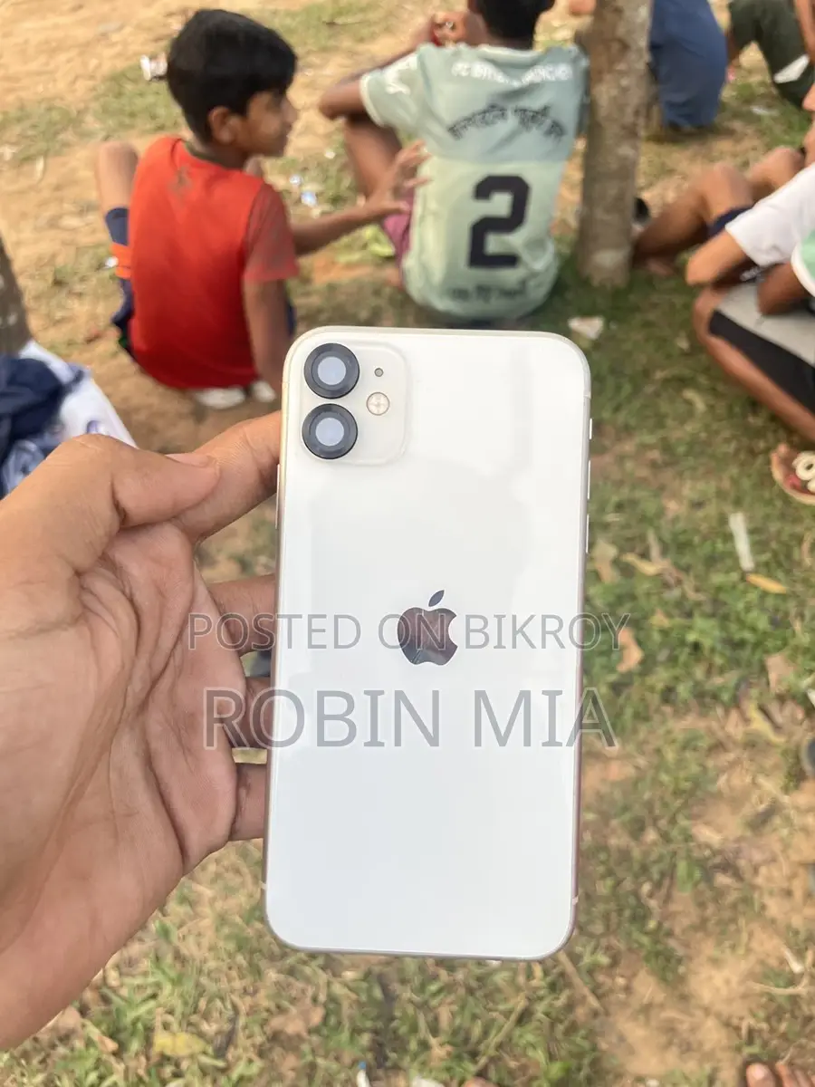 Apple iPhone 11 64GB (Used)