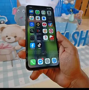 Apple iPhone 11 Pro Max . (Used)