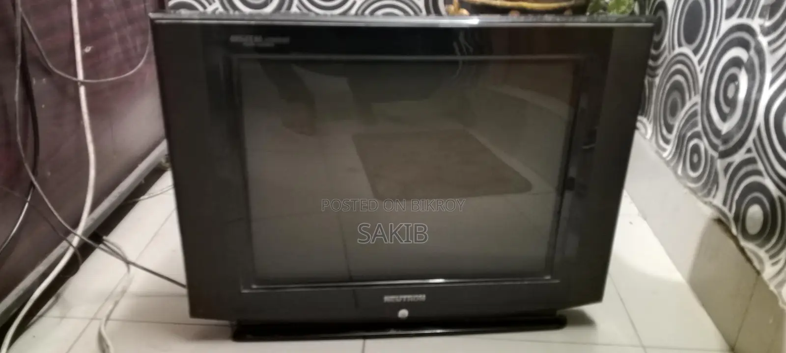২১ ইঞ্চি টিভি