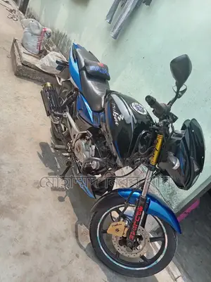 Bajaj Pulsar 150 - 2015