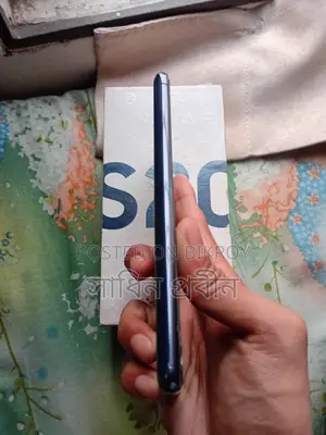 Samsung Galaxy S20 FE 8/128/full box (Used)