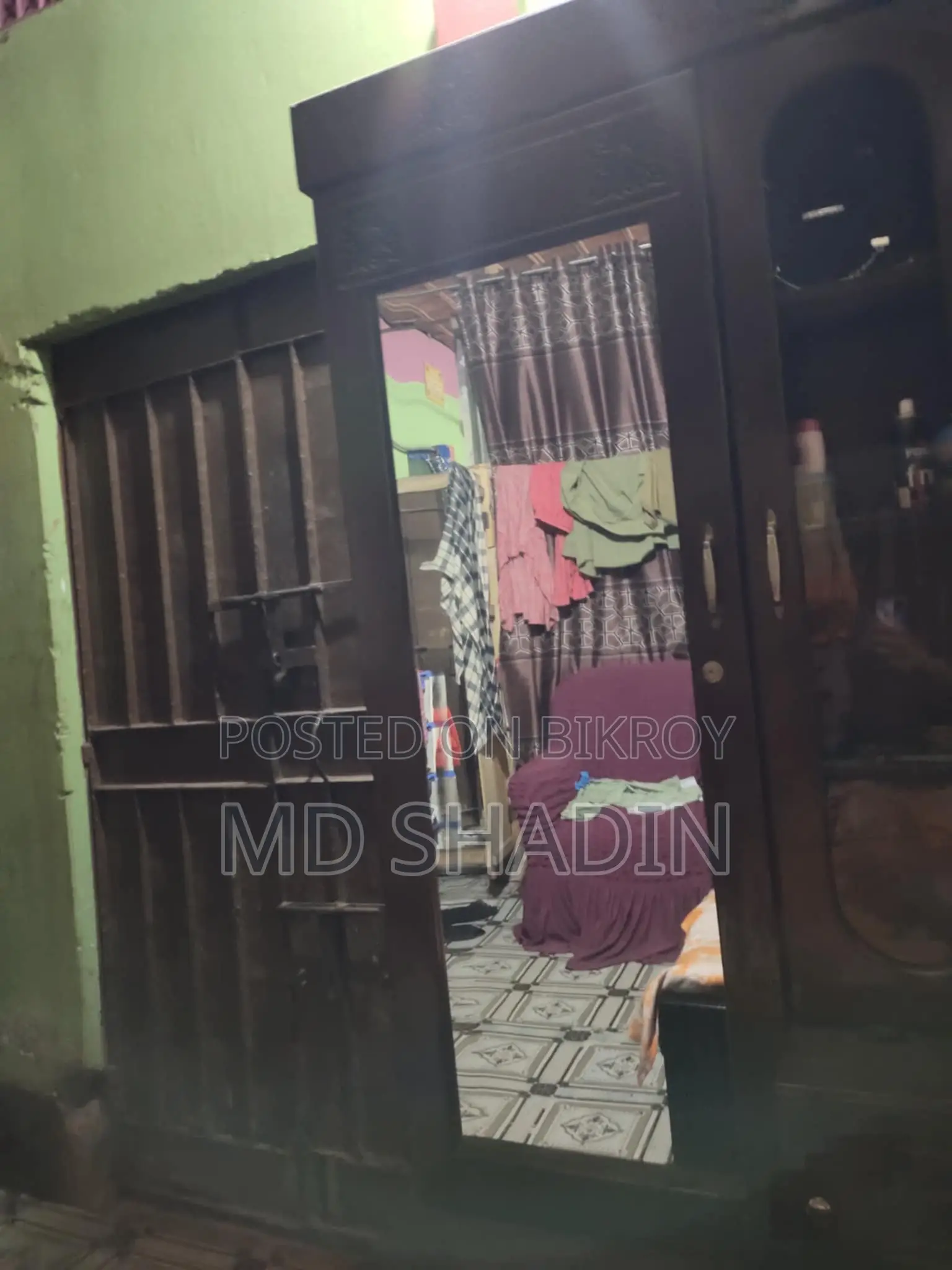 Almirah and dressing table combo sale